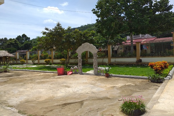 Vườn cổ t&amp;iacute;ch của nh&amp;agrave; trường được đầu tư x&amp;acirc;y dựng đẹp hơn