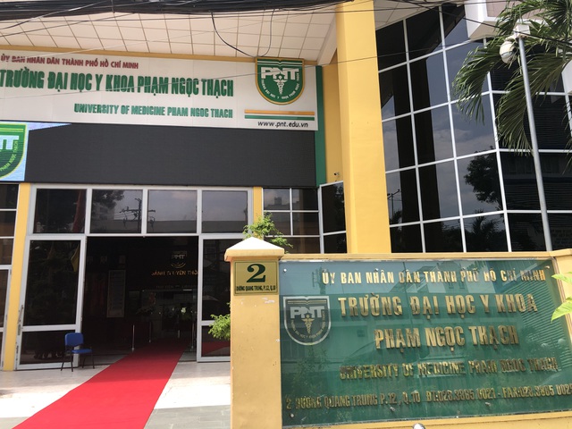 Th&amp;ocirc;ng qua đường d&amp;acirc;y n&amp;oacute;ng 028.99999.115, người bệnh sẽ được