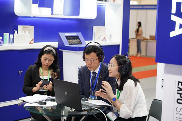 Đ&amp;atilde; c&amp;oacute; 50 sự kiện giao thương trực tuyến (1:1) cho hơn 1.200 doanh nghiệp cung cấp H&amp;agrave;n Quốc với gần 1.000 doanh nghiệp mua h&amp;agrave;ng Việt Nam được ho&amp;agrave;n th&amp;agrave;nh trong năm 2020