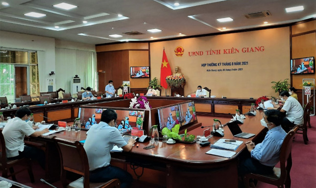 Quang cảnh cuộc họp