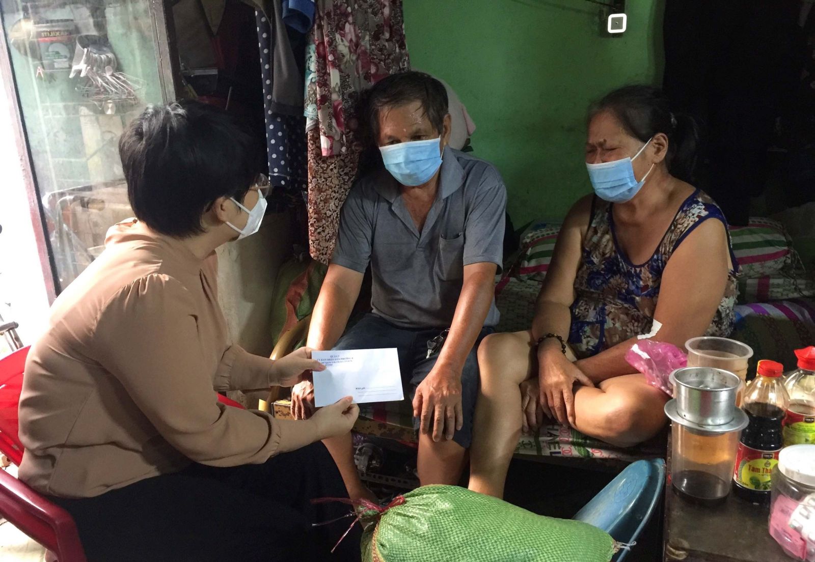 Trước 6-9, ho&amp;agrave;n tất hỗ trợ lao động kh&amp;oacute; khăn do dịch ở TP.HCM