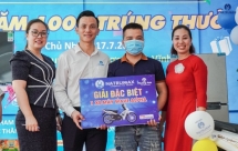 “Cơn mưa” quà tặng tại sự kiện tri ân khách hàng do Thế giới Sữa non Natrumax Phương Anh - Vĩnh Phúc tổ chức