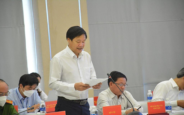 &amp;Ocirc;ng Nguyễn Hồng Chương - Gi&amp;aacute;m đốc Sở Y tế th&amp;ocirc;ng tin t&amp;igrave;nh h&amp;igrave;nh hoạt động th&amp;aacute;ng 7 tại họp b&amp;aacute;o