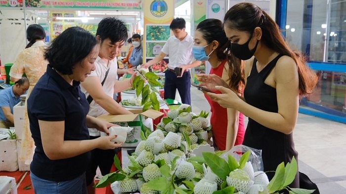 Promotion week introduces Lang Son&amp;rsquo;s custard apple to Hanoi&amp;rsquo;s customers (Photo: VNA)