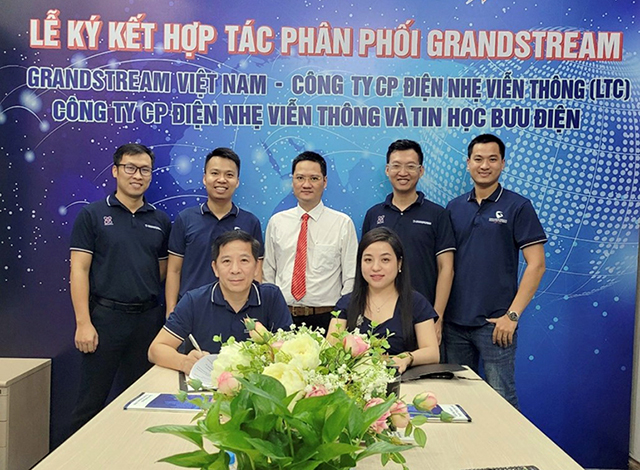 Quang cảnh lễ k&amp;yacute; kết hợp t&amp;aacute;c giữa LTC v&amp;agrave; Grandstream Việt Nam