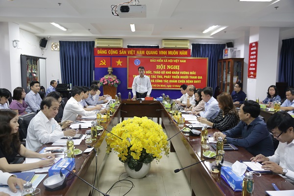To&amp;agrave;n cảnh Hội nghị
