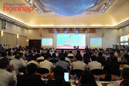 Các đại bi&amp;ecirc;̉u tham dự h&amp;ocirc;̣i nghị
