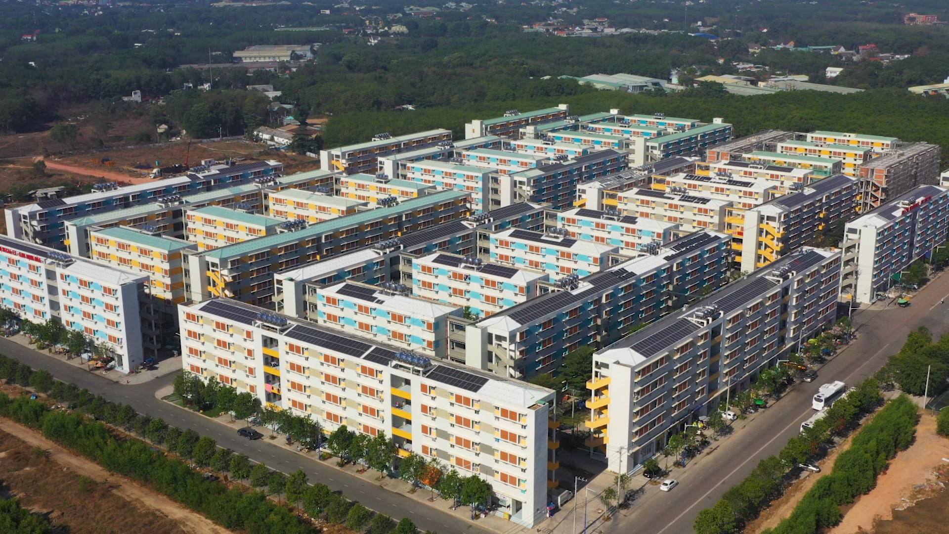 C&amp;oacute; 10 dự &amp;aacute;n nh&amp;agrave; ở x&amp;atilde; hội, nh&amp;agrave; ở c&amp;ocirc;ng nh&amp;acirc;n được khởi c&amp;ocirc;ng trong 7 th&amp;aacute;ng qua