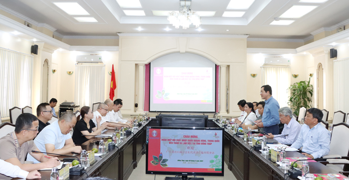 Gi&amp;aacute;m đốc Sở C&amp;ocirc;ng Thương th&amp;ocirc;ng tin về thế mạnh n&amp;ocirc;ng nghiệp,  t&amp;igrave;nh h&amp;igrave;nh xuất nhập khẩu giữa Đồng Th&amp;aacute;p v&amp;agrave; Trung Quốc
