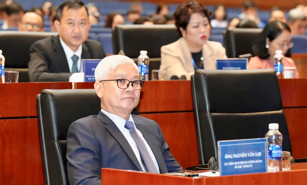 &amp;Ocirc;ng Nguyễn Văn Lợi, Ủy vi&amp;ecirc;n BCH Trung ương Đảng, B&amp;iacute; thư Tỉnh ủy, Trưởng Đo&amp;agrave;n Đại biểu Quốc hội tỉnh B&amp;igrave;nh Dương tham dự diễn đ&amp;agrave;n