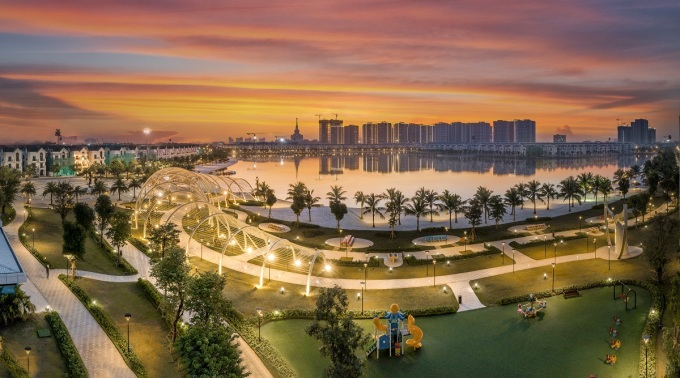 Đ&amp;oacute;n ho&amp;agrave;ng h&amp;ocirc;n ở Vinhomes Ocean Park