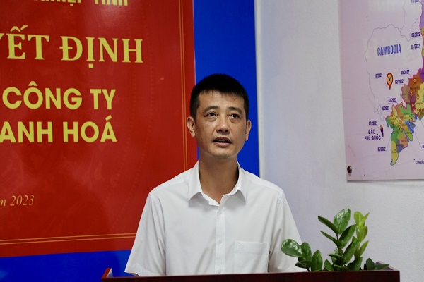Ph&amp;oacute; B&amp;iacute; thư Đảng ủy Khối Cơ quan v&amp;agrave; Doanh nghiệp tỉnh Đỗ Hồng Quang ph&amp;aacute;t biểu chỉ đạo v&amp;agrave; giao nhiệm vụ cho Chi bộ C&amp;ocirc;ng ty TNHH MEDLATEC Thanh Ho&amp;aacute;.