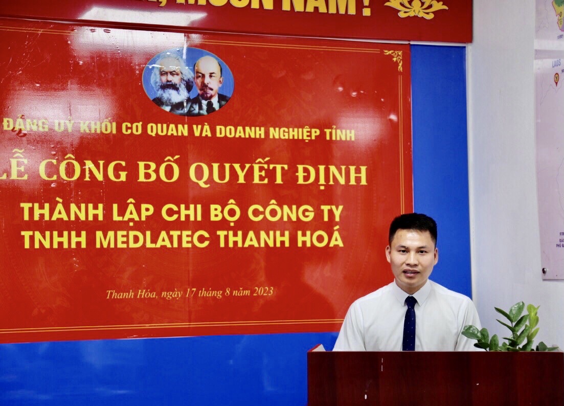 B&amp;iacute; thư Chi bộ, Gi&amp;aacute;m đốc C&amp;ocirc;ng ty TNHH MEDLATEC Thanh Ho&amp;aacute; Nguyễn Văn Hiệu ph&amp;aacute;t biểu.