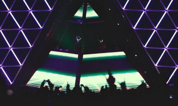 Các "DJ Robot" đang góp mặt trên Spotify: Bước tiến mới trong sự kết hợp AI và âm nhạc