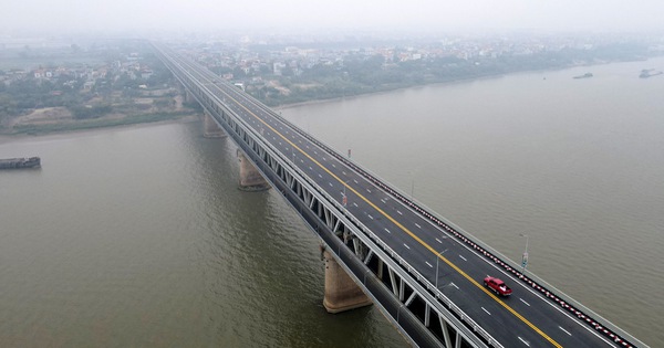 H&amp;agrave; Nội tạm cấm to&amp;agrave;n bộ phương tiện lưu th&amp;ocirc;ng tr&amp;ecirc;n tầng 2 cầu Thăng Long
