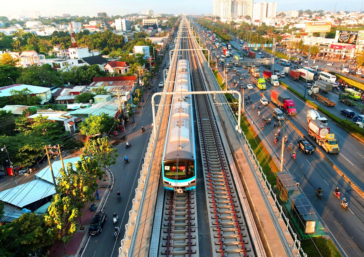 Lần đầu ti&amp;ecirc;n chạy thử tuyến Metro số 1 TP Hồ Ch&amp;iacute; Minh