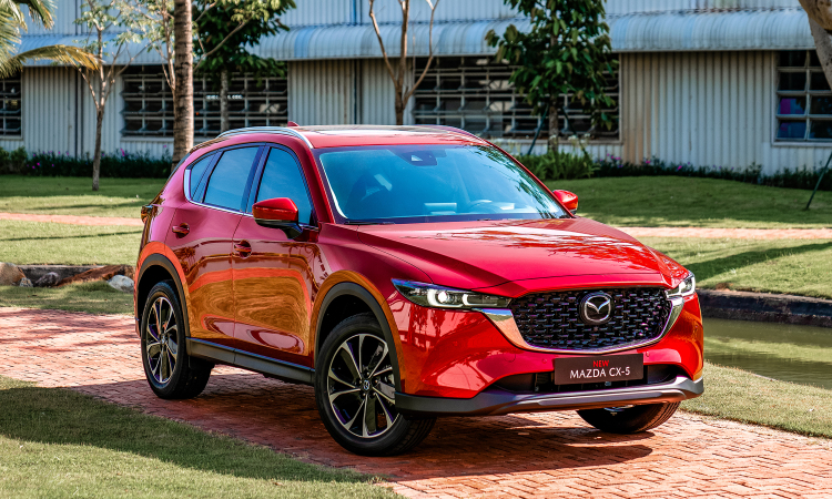 . Mazda CX-5 l&amp;agrave; mẫu xe SUV hạng C những được kh&amp;aacute; ưa chuộng d&amp;agrave;nh cho gia đ&amp;igrave;nh