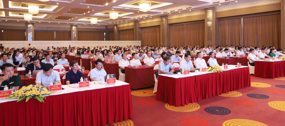 Quang cảnh hội nghị