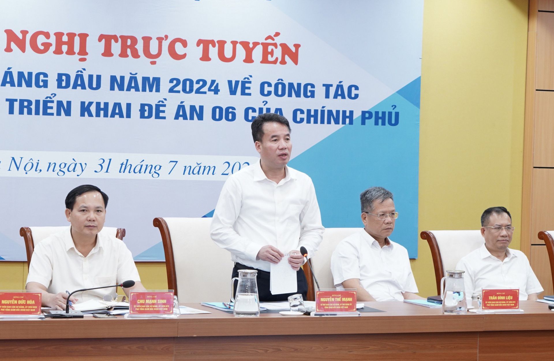 Tổng Gi&amp;aacute;m đốc Nguyễn Thế Mạnh, Trưởng Ban chỉ đạo chuyển đổi số ng&amp;agrave;nh BHXH Việt Nam ph&amp;aacute;t biểu tại Hội nghị