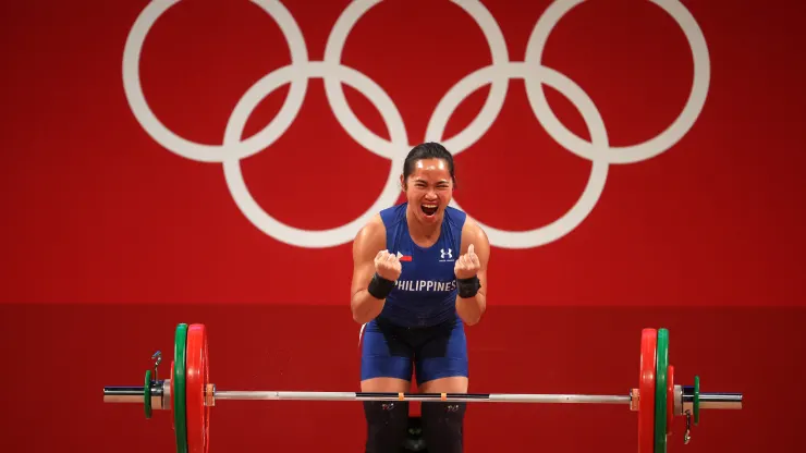 Hidilyn Diaz của Đội tuyển Philippines thi đấu tại nội dung Cử tạ - Hạng 55kg nữ Bảng A tại Olympic Tokyo 2020 ng&amp;agrave;y 26 th&amp;aacute;ng 7 năm 2021