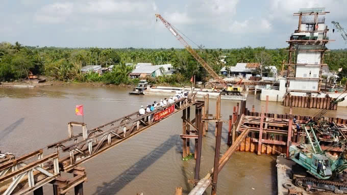 &amp;Acirc;u thuyền Rạch Mọp được Bộ NN-PTNT đầu tư tr&amp;ecirc;n địa b&amp;agrave;n tỉnh S&amp;oacute;c Trăng, g&amp;oacute;p phần kiểm so&amp;aacute;t nguồn nước ph&amp;iacute;a bờ nam S&amp;ocirc;ng Hậu. Ảnh: Kim Anh.