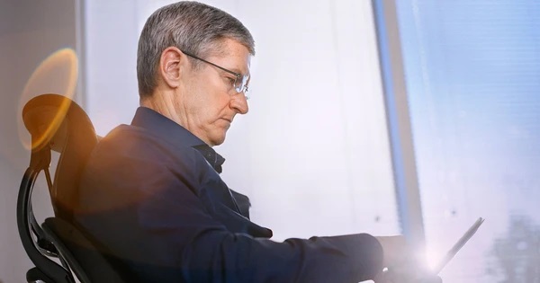 CEO Apple Tim Cook v&amp;agrave; nh&amp;agrave; s&amp;aacute;ng lập Tập đo&amp;agrave;n Virgin Richard Branson nổi tiếng dậy sớm