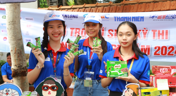 Nestlé Việt Nam trao tặng gần 200.000 phần quà cho hỗ trợ học sinh, sinh viên trên cả nước