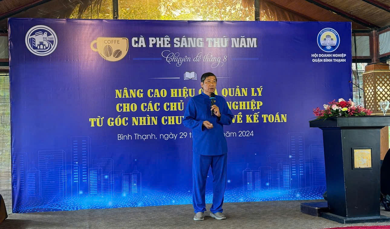 &amp;Ocirc;ng Nguyễn Tu Mi - Chủ tịch Hiệp hội Doanh nghiệp Quận B&amp;igrave;nh Thạnh (BTBA) chia sẻ tại buổi c&amp;agrave; ph&amp;ecirc; giao lưu.