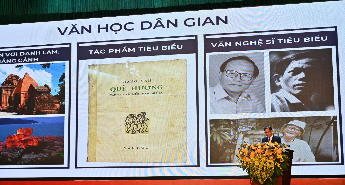 Văn nghệ sĩ ti&amp;ecirc;u biểu Xứ Trầm Hương  Nh&amp;agrave; thơ Giang Nam, V&amp;otilde; Hồng