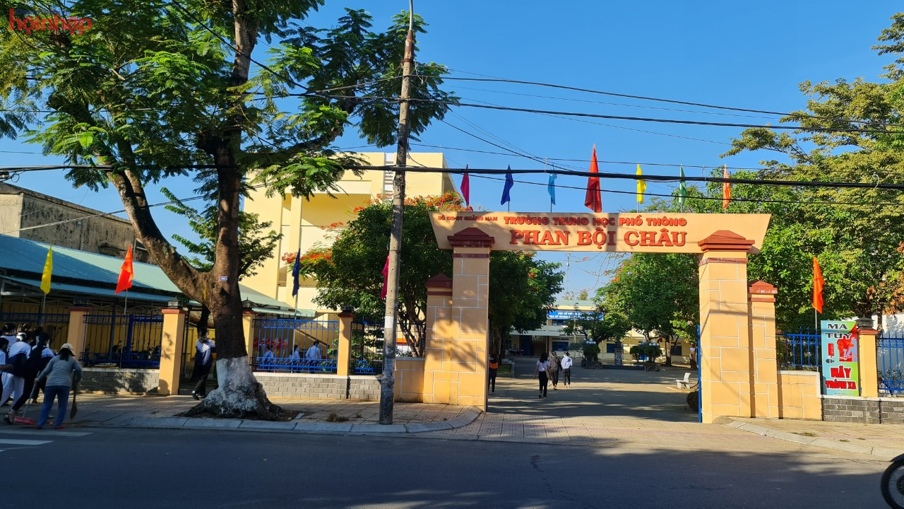 Trường THPT Phan Bội Ch&amp;acirc;u, TP Tam Kỳ, đay l&amp;agrave; địa phương kh&amp;ocirc;ng &amp;aacute;p dụng Chỉ thị 16 đi học tập trung tại trường.