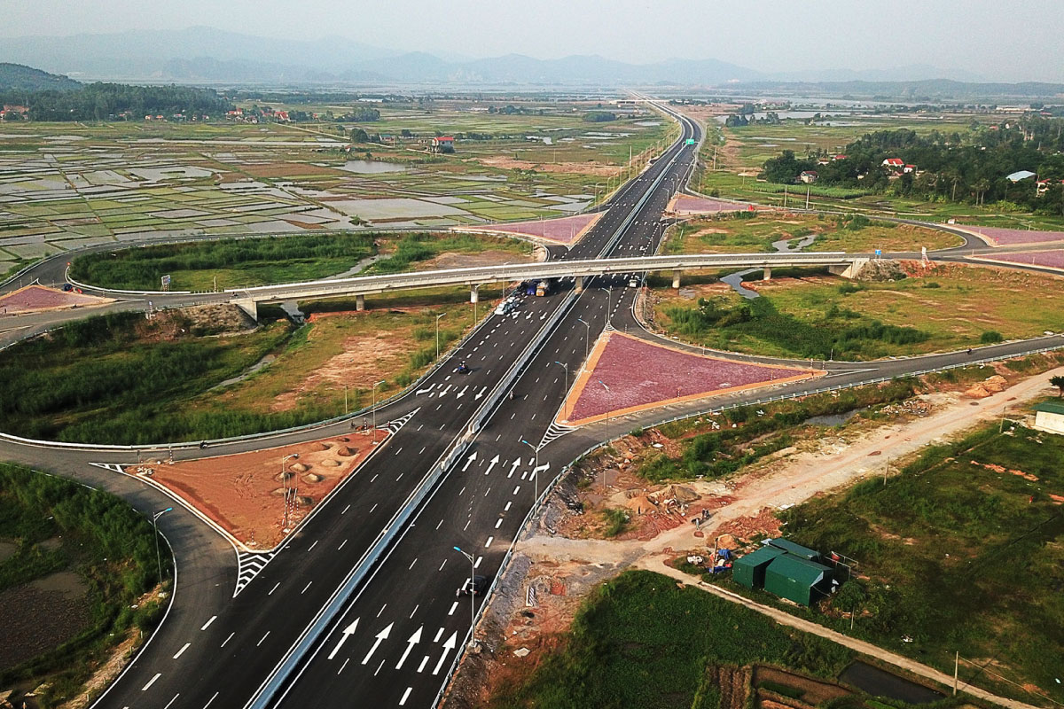 Ph&amp;oacute; Thủ tướng cho &amp;yacute; kiến về việc ph&amp;ecirc; duyệt chủ trương đầu tư dự &amp;aacute;n cao tốc Bi&amp;ecirc;n H&amp;ograve;a - Vũng T&amp;agrave;u