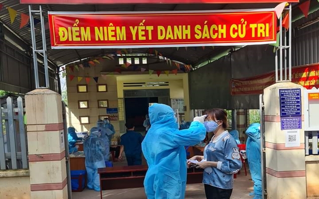 Trung t&amp;acirc;m Kiểm so&amp;aacute;t bệnh tật tỉnh triển khai lấy mẫu PCR cho 130.184 c&amp;ocirc;ng nh&amp;acirc;n tại 146 c&amp;ocirc;ng ty trong c&amp;aacute;c KCN