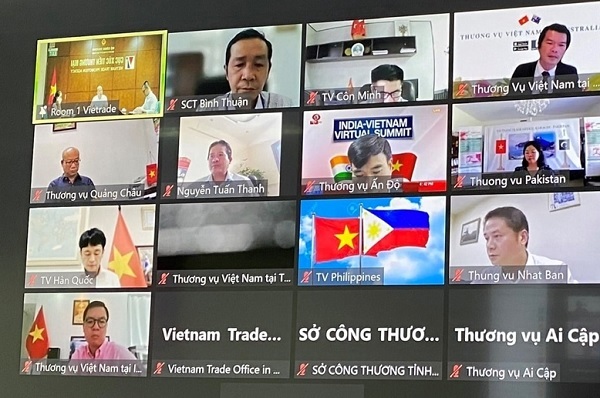Chiều 30/8, Phi&amp;ecirc;n to&amp;agrave;n thể của Hội nghị giao thương trực tuyến thanh long Việt Nam với c&amp;aacute;c thị trường xuất khẩu tiềm năng 2021 đ&amp;atilde; ch&amp;iacute;nh thức diễn ra th&amp;ocirc;ng qua h&amp;igrave;nh thức ZOOM, TENCENT v&amp;agrave; Facebook