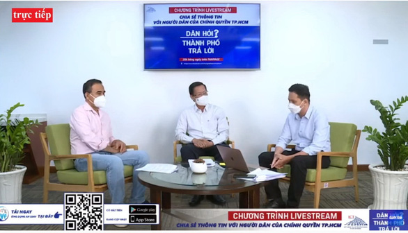 MC Quyền Linh, Chủ tịch UBND TP Phan Văn M&amp;atilde;i v&amp;agrave; MC Tự do tại buổi livestream tối 6.9