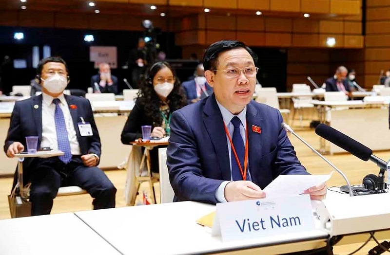 &amp;ldquo;Th&amp;aacute;ch thức k&amp;eacute;p&amp;rdquo; với sự tồn vong của nh&amp;acirc;n loại