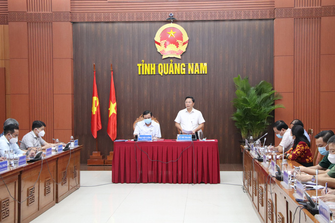 Đồng ch&amp;iacute; Phan Việt Cường - B&amp;iacute; thư Tỉnh ủy, v&amp;agrave; đồng ch&amp;iacute; L&amp;ecirc; Tr&amp;iacute; Thanh - Chủ tịch UBND tỉnh Quảng Nam - chủ tr&amp;igrave; buổi họp