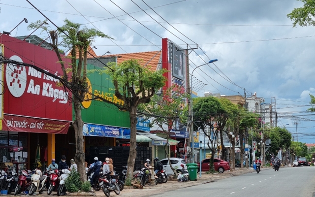 H&amp;agrave;ng loạt c&amp;aacute;c si&amp;ecirc;u thị đ&amp;atilde; mở của v&amp;agrave;o ng&amp;agrave;y 10-9 -  Ảnh : Minh Hải