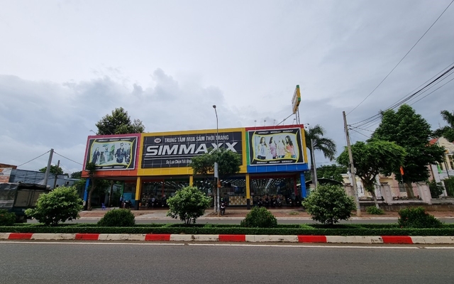 Ảnh trung t&amp;acirc;m thương mại lớn nhất huyện Ch&amp;acirc;u Đức  đa mở cửa đ&amp;oacute;n kh&amp;aacute;ch -  Ảnh : Minh Hải