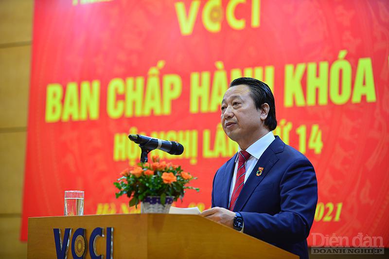 &amp;Ocirc;ng Nguyễn Quang Vinh, Tổng Thư k&amp;yacute; VCCI th&amp;ocirc;ng tin về Hội đồng Hợp t&amp;aacute;c Doanh nghiệp ứng ph&amp;oacute; Covid 19. Ảnh: DDDN