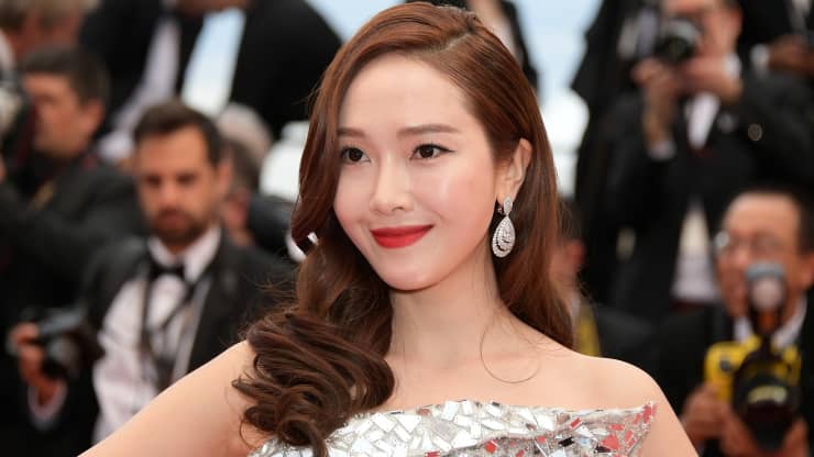 Ng&amp;ocirc;i sao nhạc pop H&amp;agrave;n Quốc Jessica Jung tham dự lễ khai mạc v&amp;agrave; chiếu phim &amp;ldquo;The Dead Don&amp;rsquo;t Die&amp;rdquo; trong Li&amp;ecirc;n hoan phim Cannes thường ni&amp;ecirc;n lần thứ 72 v&amp;agrave;o ng&amp;agrave;y 14 th&amp;aacute;ng 5 năm 2019 tại Cannes, Ph&amp;aacute;p.