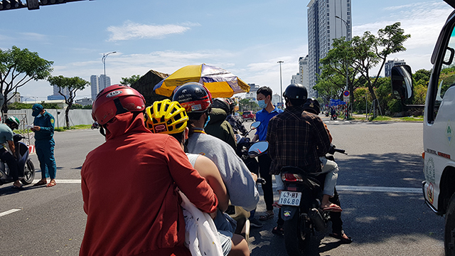 Đ&amp;agrave; Nẵng đang xem x&amp;eacute;t nới lỏng c&amp;aacute;c hoạt động x&amp;atilde; hội v&amp;agrave; kiểm so&amp;aacute;t người d&amp;acirc;n ra đường hữu hiệu hơn.