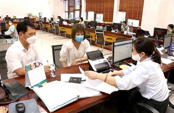 Theo quyết định vừa được Thủ tướng Phạm Minh Ch&amp;iacute;nh ban h&amp;agrave;nh, bi&amp;ecirc;n chế c&amp;ocirc;ng chức năm 2022 gồm cả dự ph&amp;ograve;ng l&amp;agrave; 256.685 người