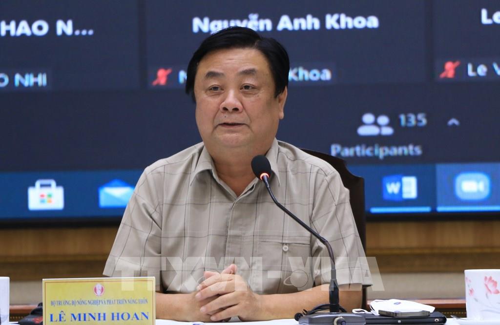 Bộ trưởng Bộ N&amp;ocirc;ng nghiệp &amp;amp; PTNT L&amp;ecirc; Minh Hoan, ph&amp;aacute;t biểu v&amp;agrave; chủ tr&amp;igrave; hội nghị tại điểm cầu Đồng Th&amp;aacute;p