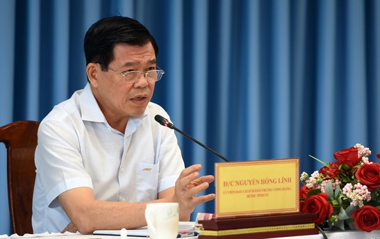 &amp;Ocirc;ng Nguyễn Hồng Lĩnh - b&amp;iacute; thư Tỉnh ủy Đồng Nai nhấn mạnh kh&amp;ocirc;ng được bỏ s&amp;oacute;t đối tượng trong g&amp;oacute;i an sinh x&amp;atilde; hội theo Nghị quyết 68 của Ch&amp;iacute;nh phủ