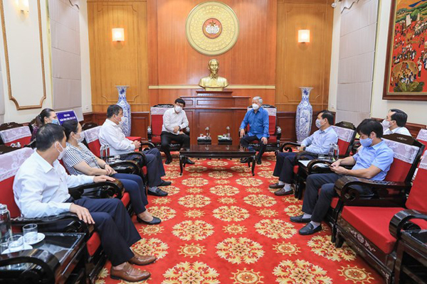 Quang cảnh buổi tiếp nhận Quang cảnh buổi tiếp nhận