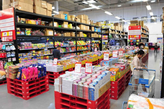 8 tháng năm 2022, doanh thu từ bán lẻ, dịch vụ ước đạt 3.679,2 nghìn tỷ đồng