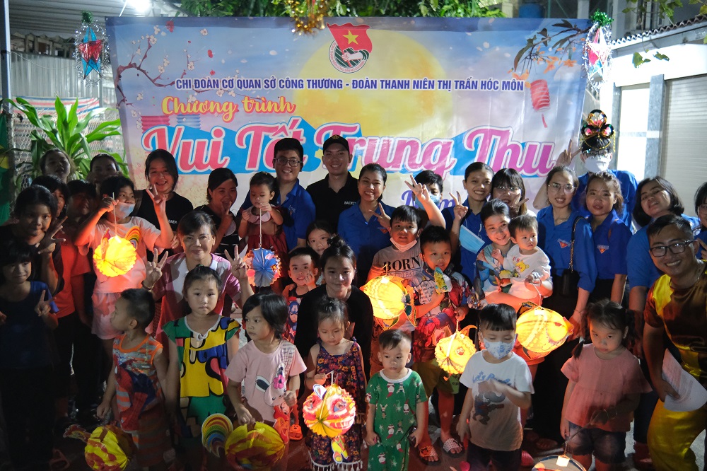 BAEMIN đồng h&amp;agrave;nh c&amp;ugrave;ng c&amp;aacute;c tổ chức kh&amp;aacute;c nhau để đem lại m&amp;ugrave;a Trung thu 2022 hạnh ph&amp;uacute;c cho trẻ em