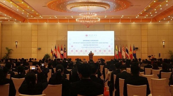 Thủ tướng Campuchia Samdech Techo Hun Sen đọc diễn văn khai mạc Hội nghị
