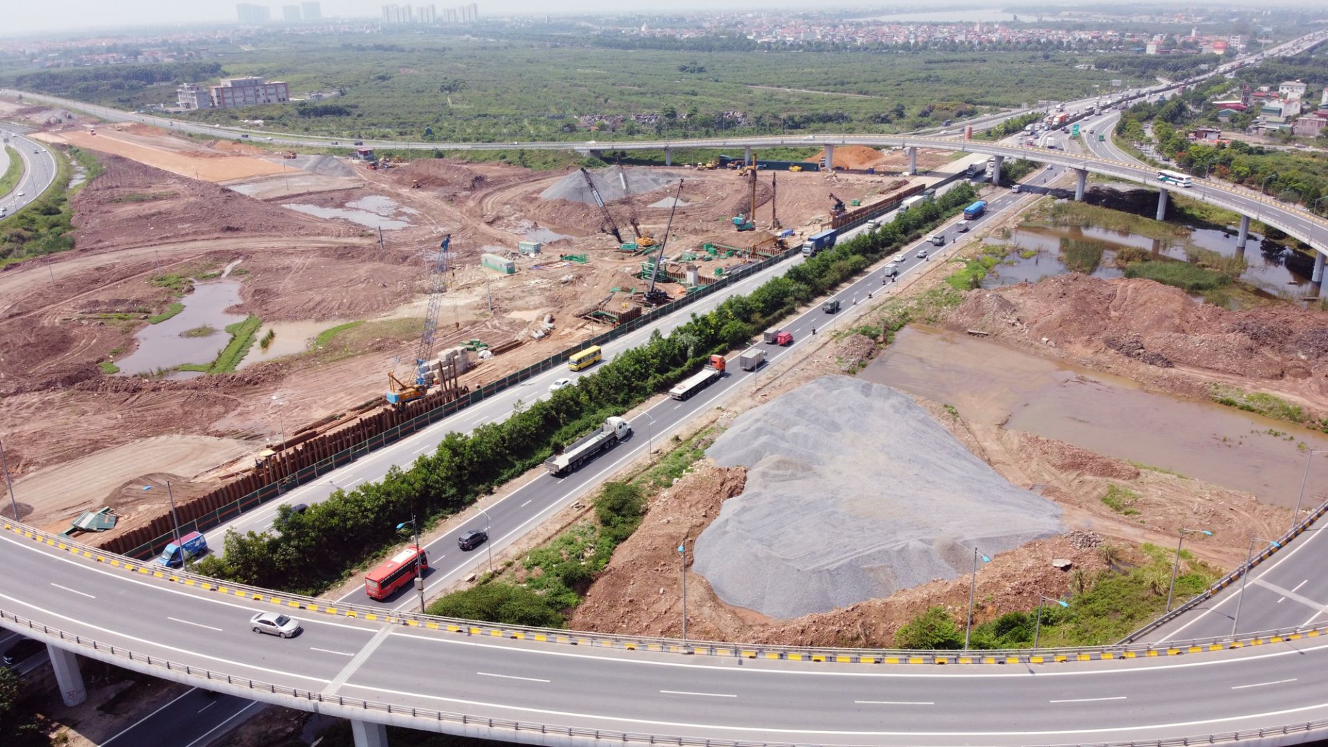 H&amp;agrave; Nội tập trung chỉ đạo triển khai x&amp;acirc;y dựng đường v&amp;agrave;nh đai 4 - V&amp;ugrave;ng Thủ đ&amp;ocirc;