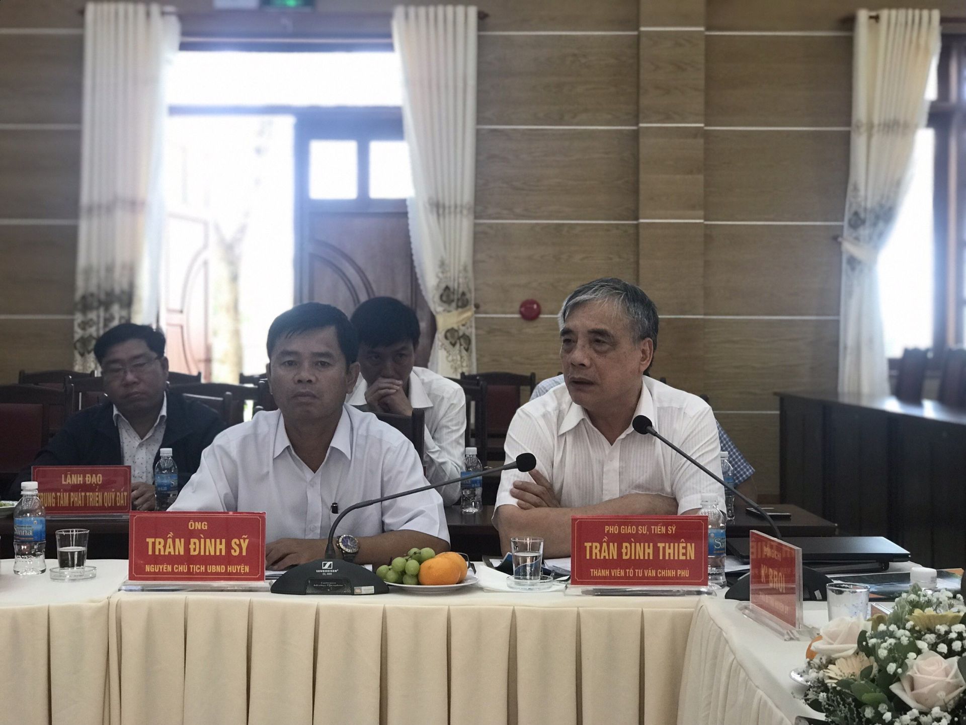 PGS, TS. Trần Đ&amp;igrave;nh Thi&amp;ecirc;n ph&amp;aacute;t biểu tại Hội nghị.